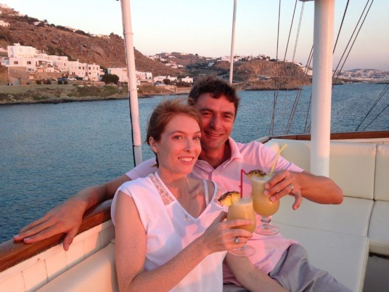 copyright_variety_cruises_-_cocktails_and_sunset-768x576.jpg